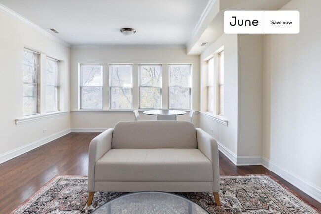 Building Photo - 3743 N Albany Ave