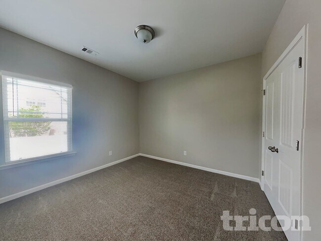 Building Photo - 7509 Nathaniel Woods Blvd