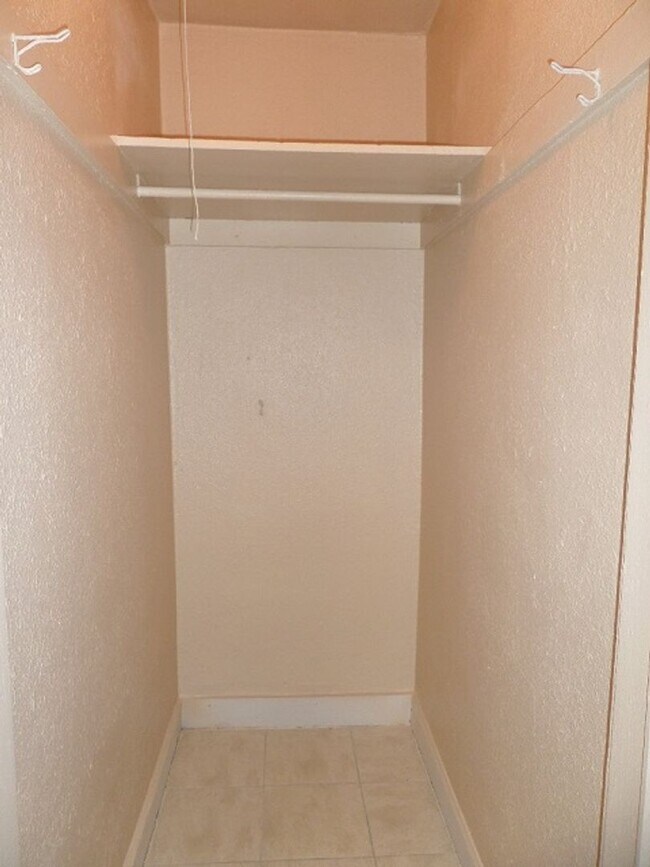 Building Photo - 317 N Highland Ave