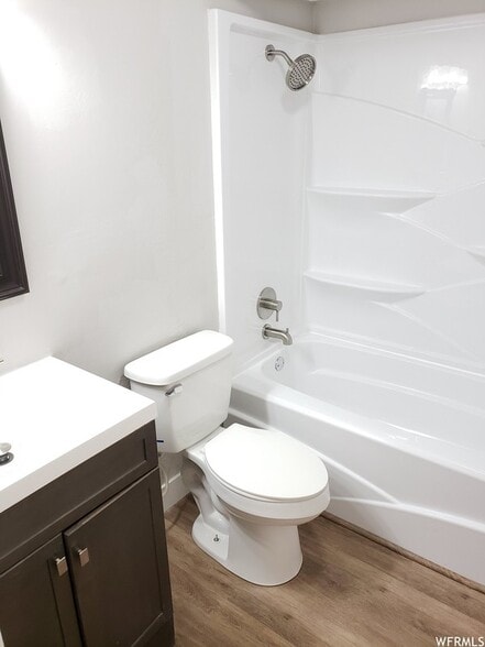 Building Photo - 5484 Bailiff Dr S