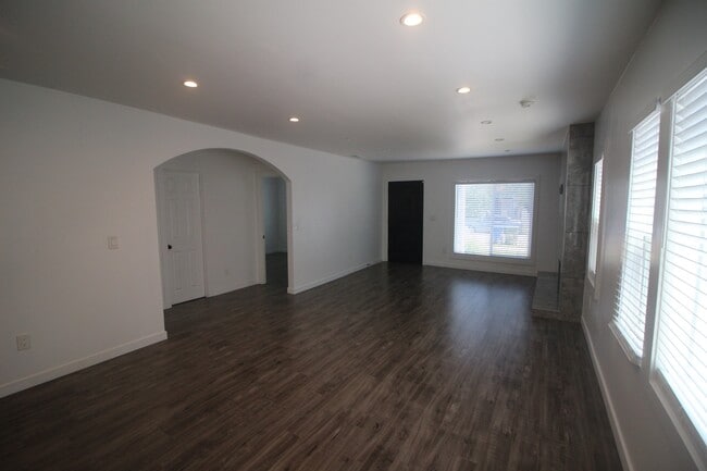 Building Photo - 5835 5th Ave