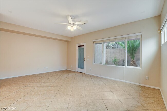 Building Photo - 10474 Howling Coyote Ave