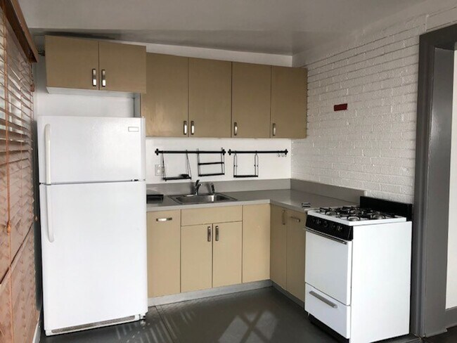 Building Photo - AS Maltman (#317)