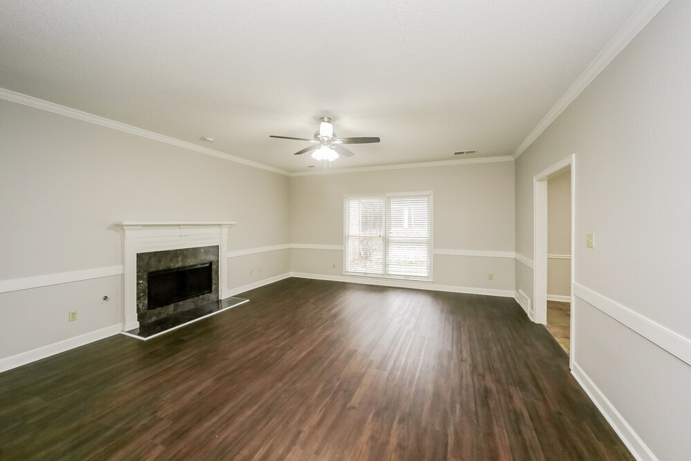 Building Photo - 8742 Raspberry Ln