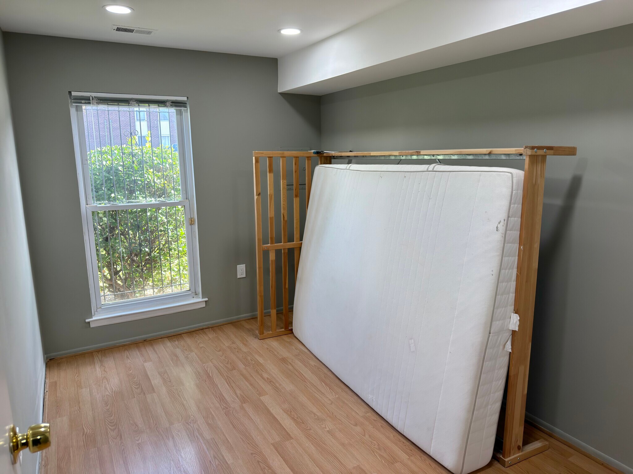 Building Photo - 9926 Haldeman Ave