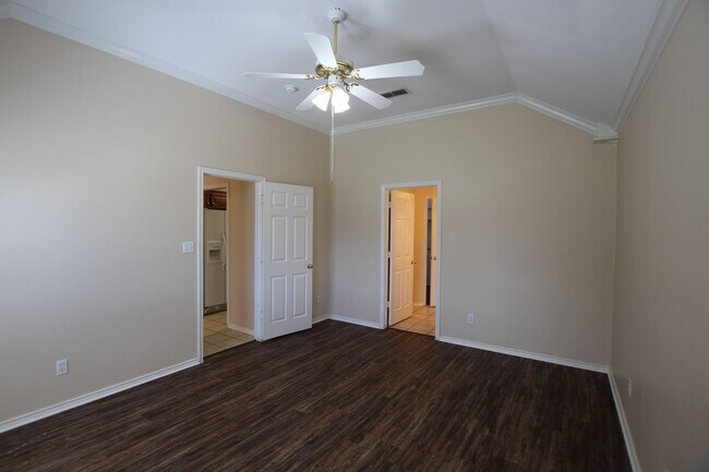 Building Photo - Almost Ready! 3 Bedroom 2 Bath in Whitehouse ISD!