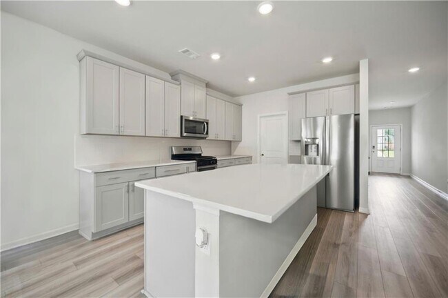 Building Photo - 107 Meander Dr