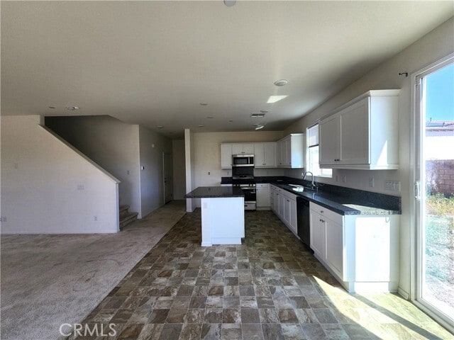 Building Photo - 16137 Blue Iris St