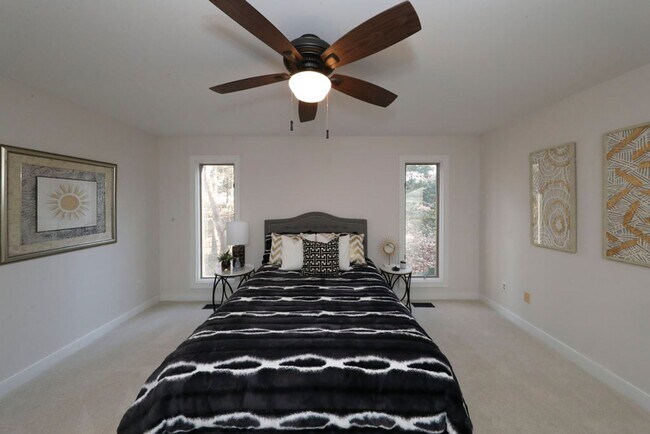 Building Photo - Luxury Kingsmill Treehouse Retreat | 7BR Custom Home with Private Suite