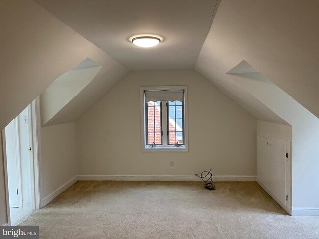 Building Photo - 8904 Grant St