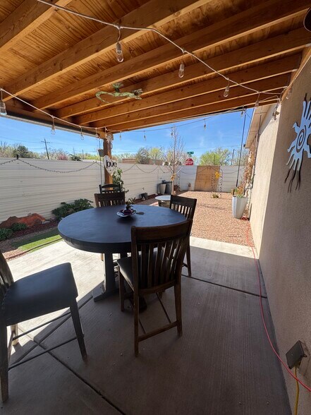 Building Photo - 4600 6th St NW