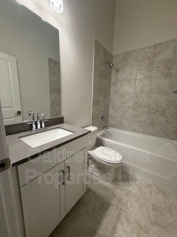 Building Photo - 1973 Hollywood Rd