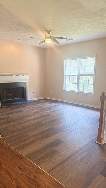 Building Photo - 1475 Brookdale Dr