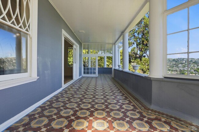 Building Photo - 172 Bella Vista Ave