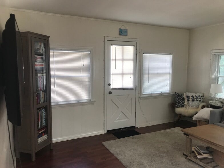 Living room - 1236 10th St