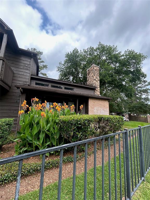 Building Photo - 12755 Mill Ridge Dr