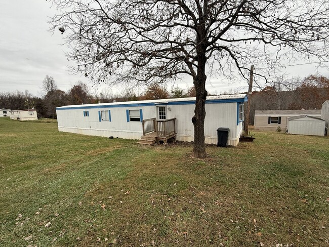 Primary Photo - 2 Bedroom 1 Bath Mobile Home in Madison He...