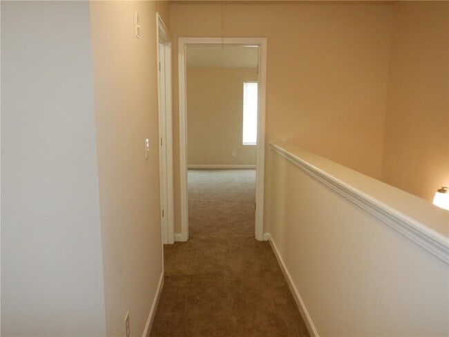 Building Photo - 1522 Iris Walk