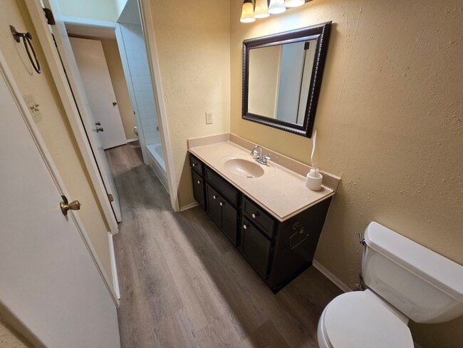 Building Photo - 5669 Birchmont Dr