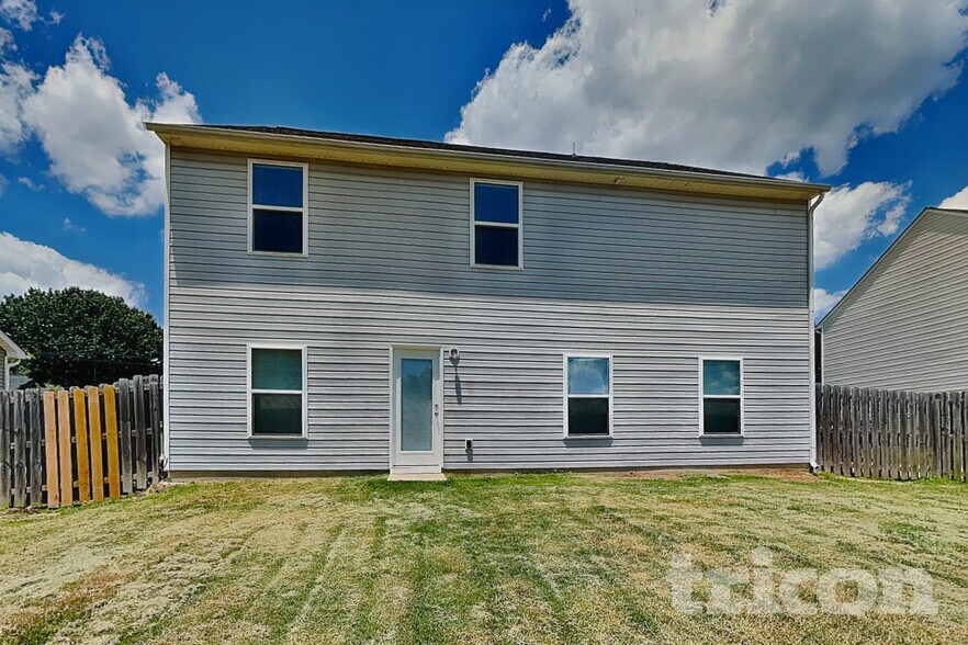 Building Photo - 339 Oakleigh Ln