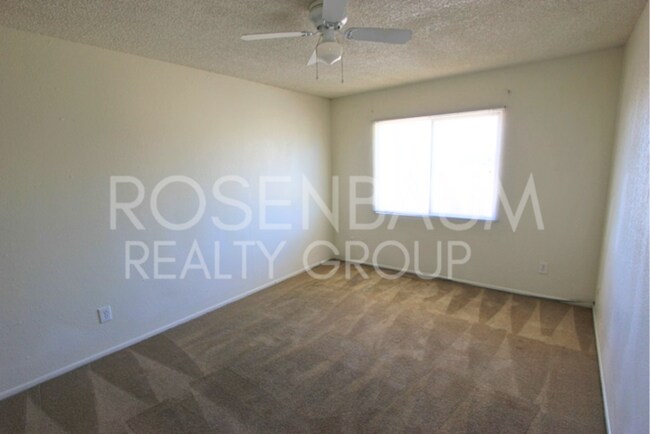 Building Photo - 4603 E Jones Ave