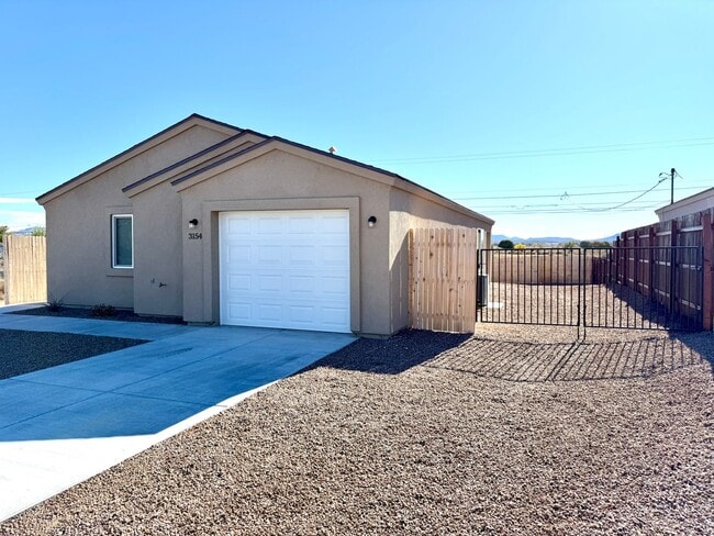 Building Photo - 2025 Built 2 Bedroom Home with Garage- Available Now!