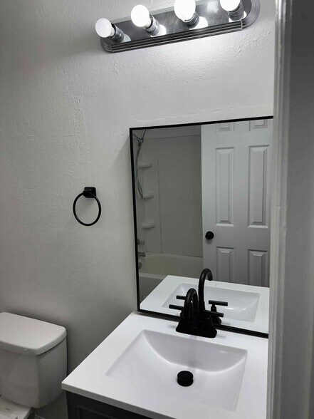 Primary Bath - 18A Apple Valley Ct