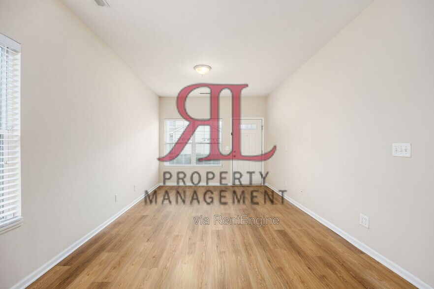 Building Photo - 1273 Grove Dr