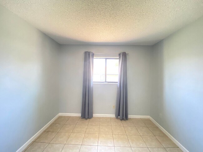Building Photo - $100 off if rented before June 15th!  3/2 ...