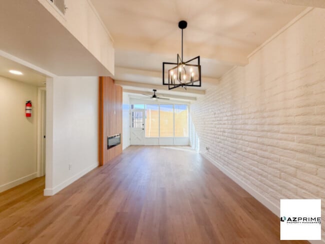 Building Photo - Modern 2/1 Condo in Phoenix!