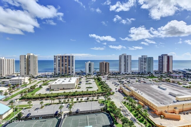 Building Photo - 1 Oceans W Blvd