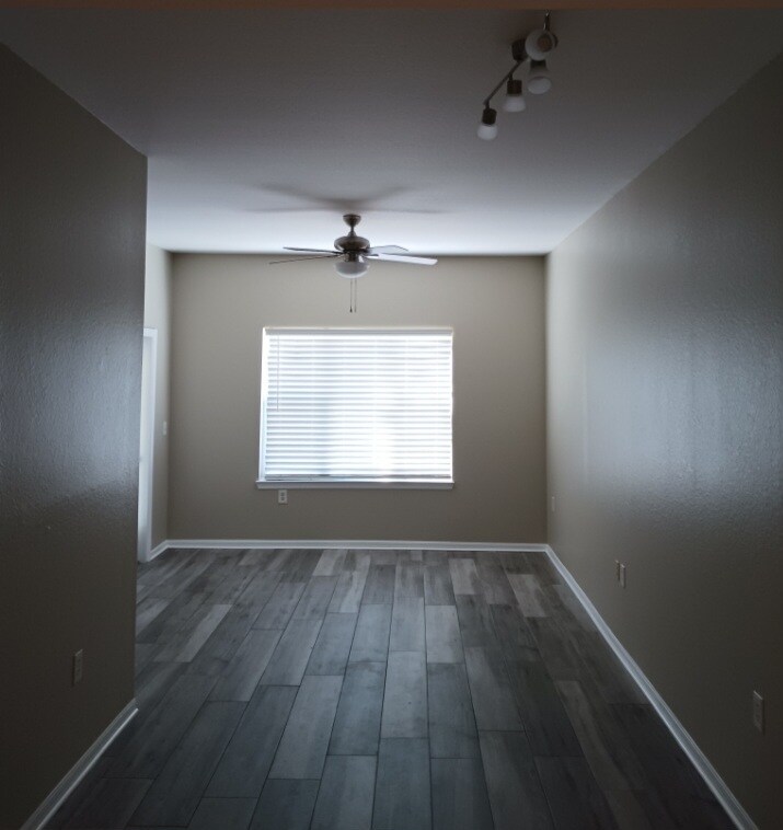 Living Room - 200 4th Ave S