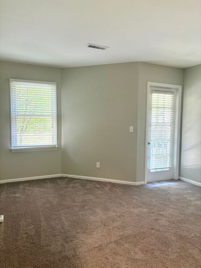 Building Photo - 2bd/2.5bth home in Southpark! Location, Lo...