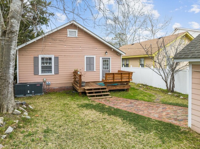 Building Photo - Craftsman Bungalow Wilmington NC "Near Jus...