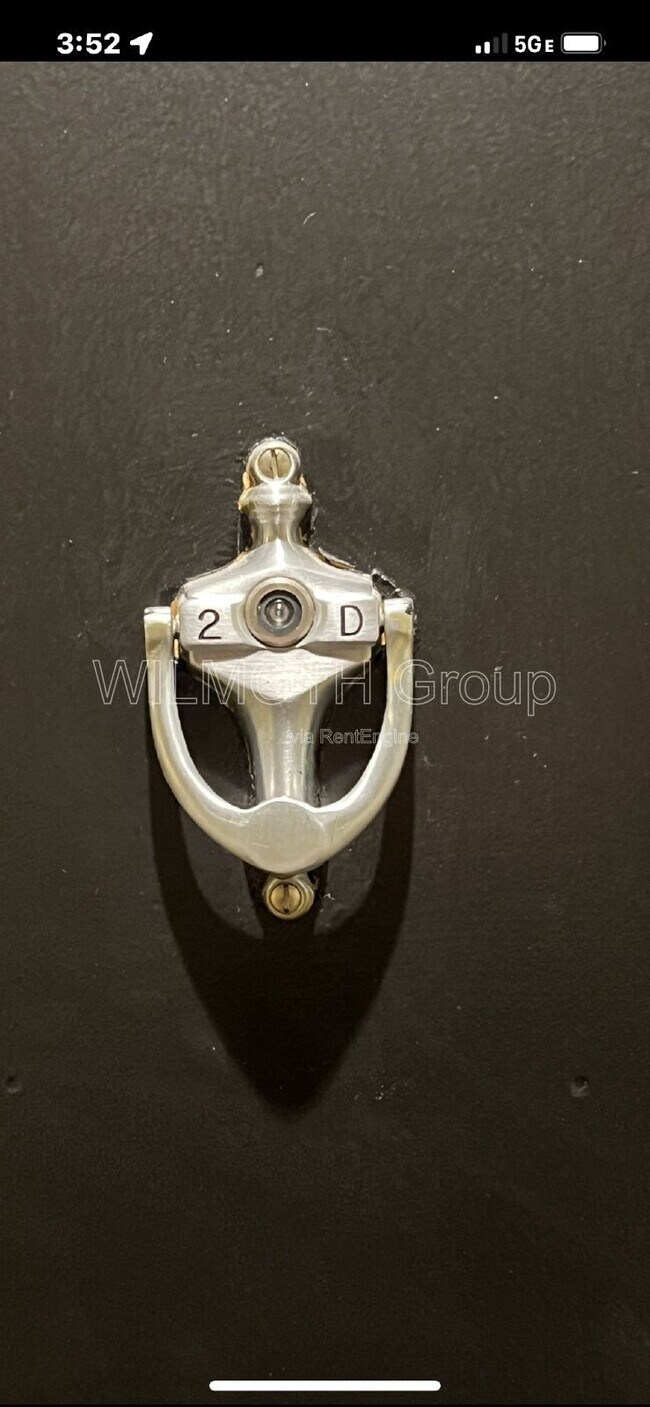 Building Photo - 3965 N Meridian St