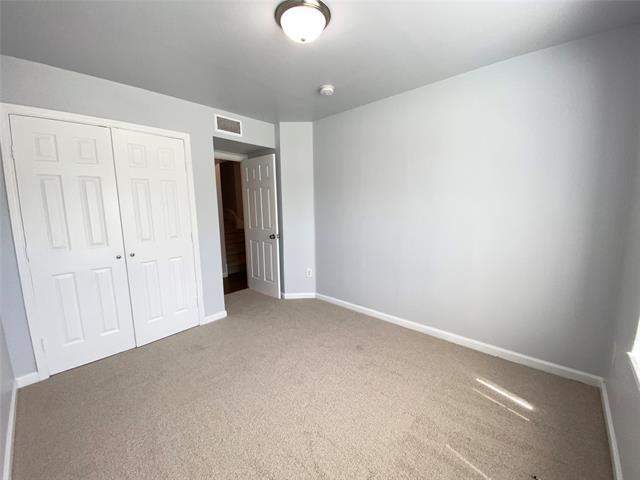 Building Photo - 918 Sylvan Creek Dr