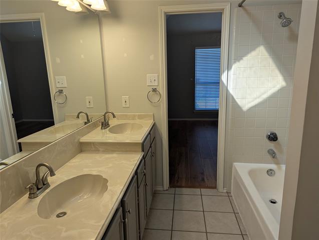 Building Photo - 528 Timber Way Dr