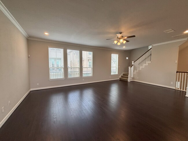 Building Photo - 9611 Knights Station Dr