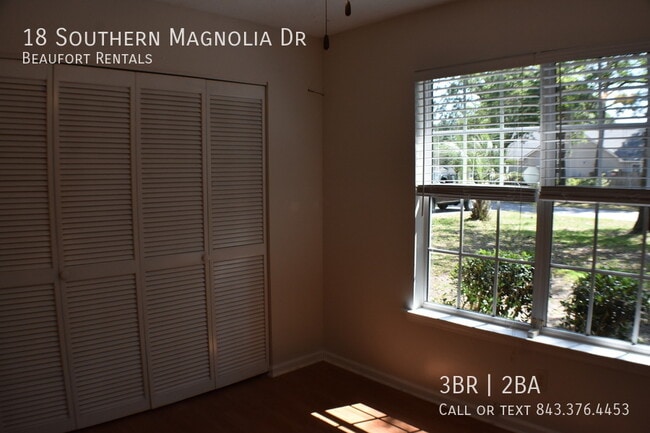 Building Photo - 18 Southern Magnolia Dr