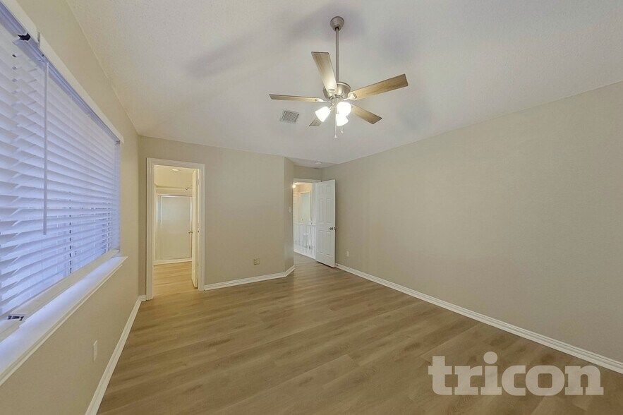 Building Photo - 2320 Shinnery Oak Dr