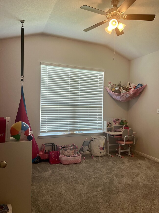 Building Photo - 1333 Spicewood Dr