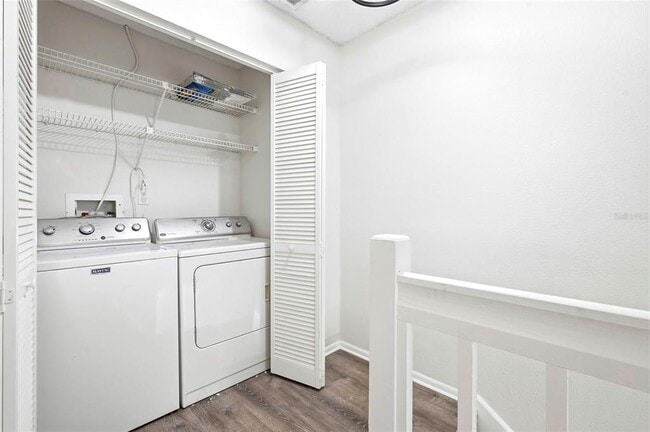 Building Photo - 2871 S Pines Dr
