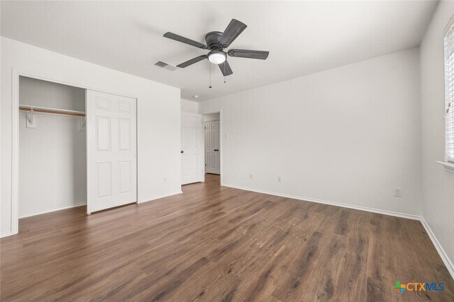 Building Photo - 230 San Felipe Dr