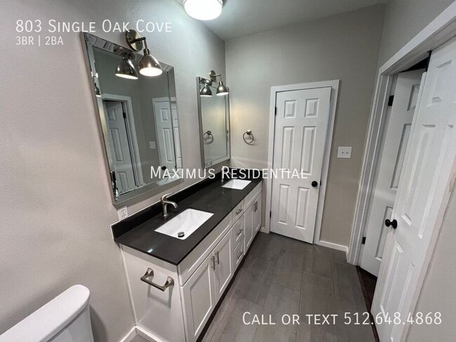 Building Photo - 803 Single Oak Cove