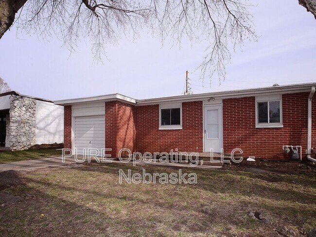 Building Photo - 9310 Binney St