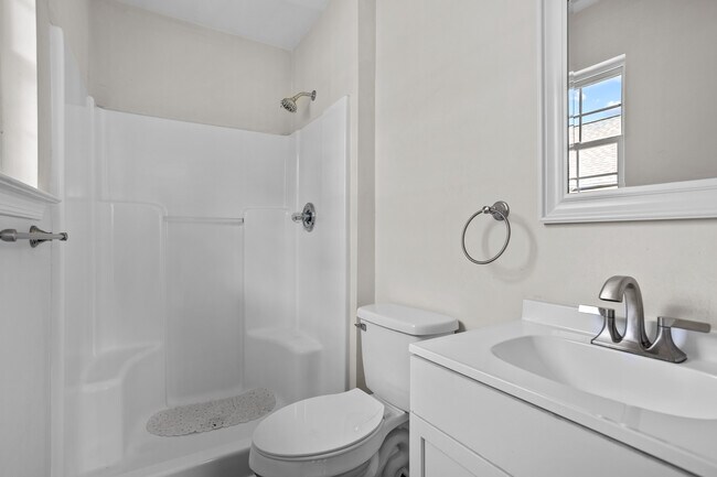 Building Photo - 2206 Berkley Ave