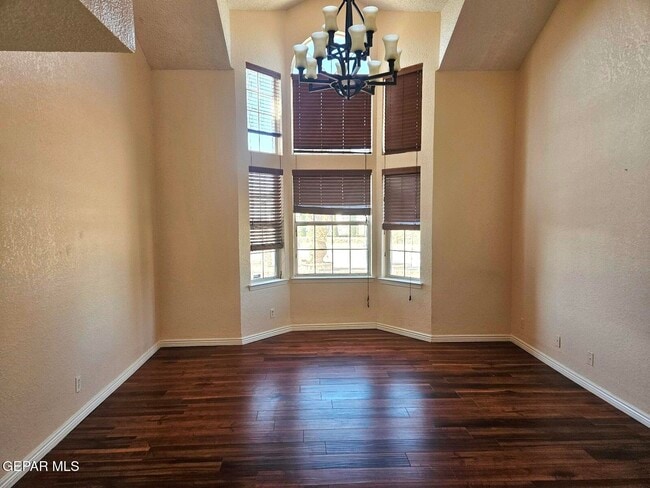 Building Photo - 11235 Kachina Dr