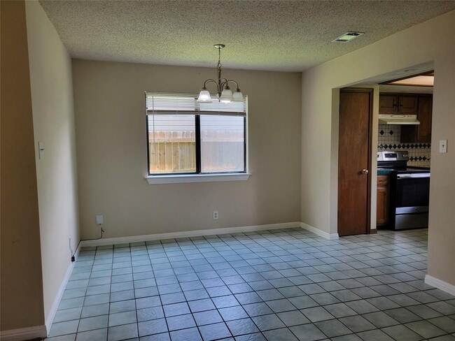 Building Photo - 1703 Provident Ln