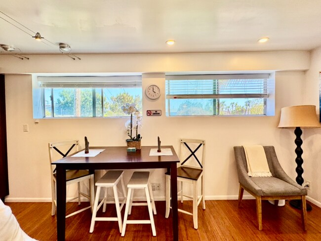 Building Photo - 1804 Andalusia Ave