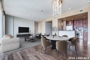 Building Photo - 610 E Market St